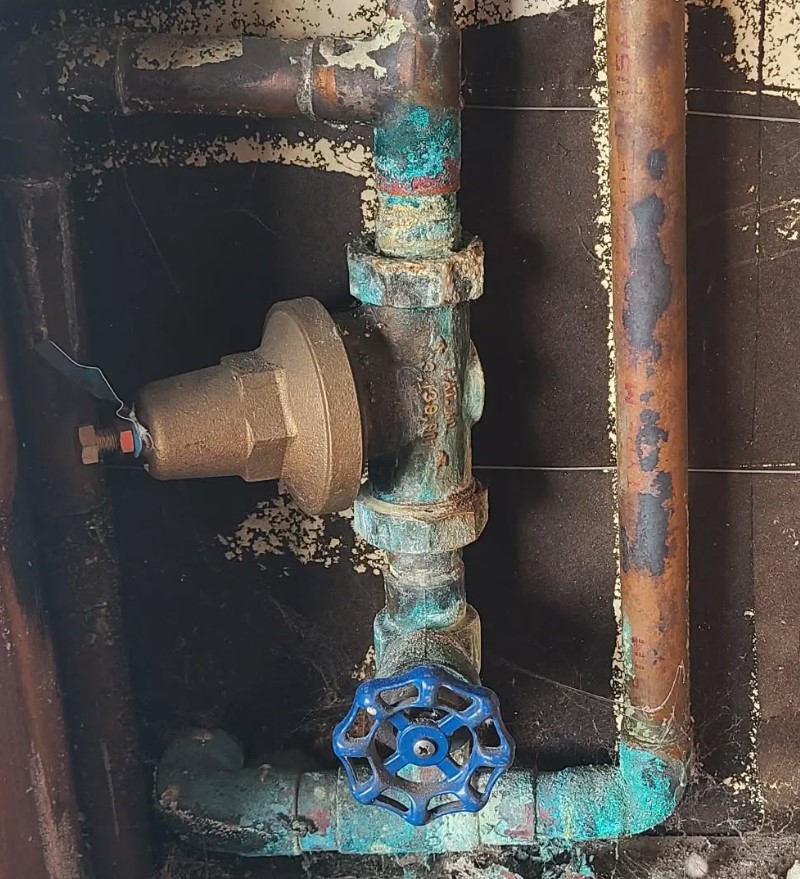 Drain 2 - Pic 1